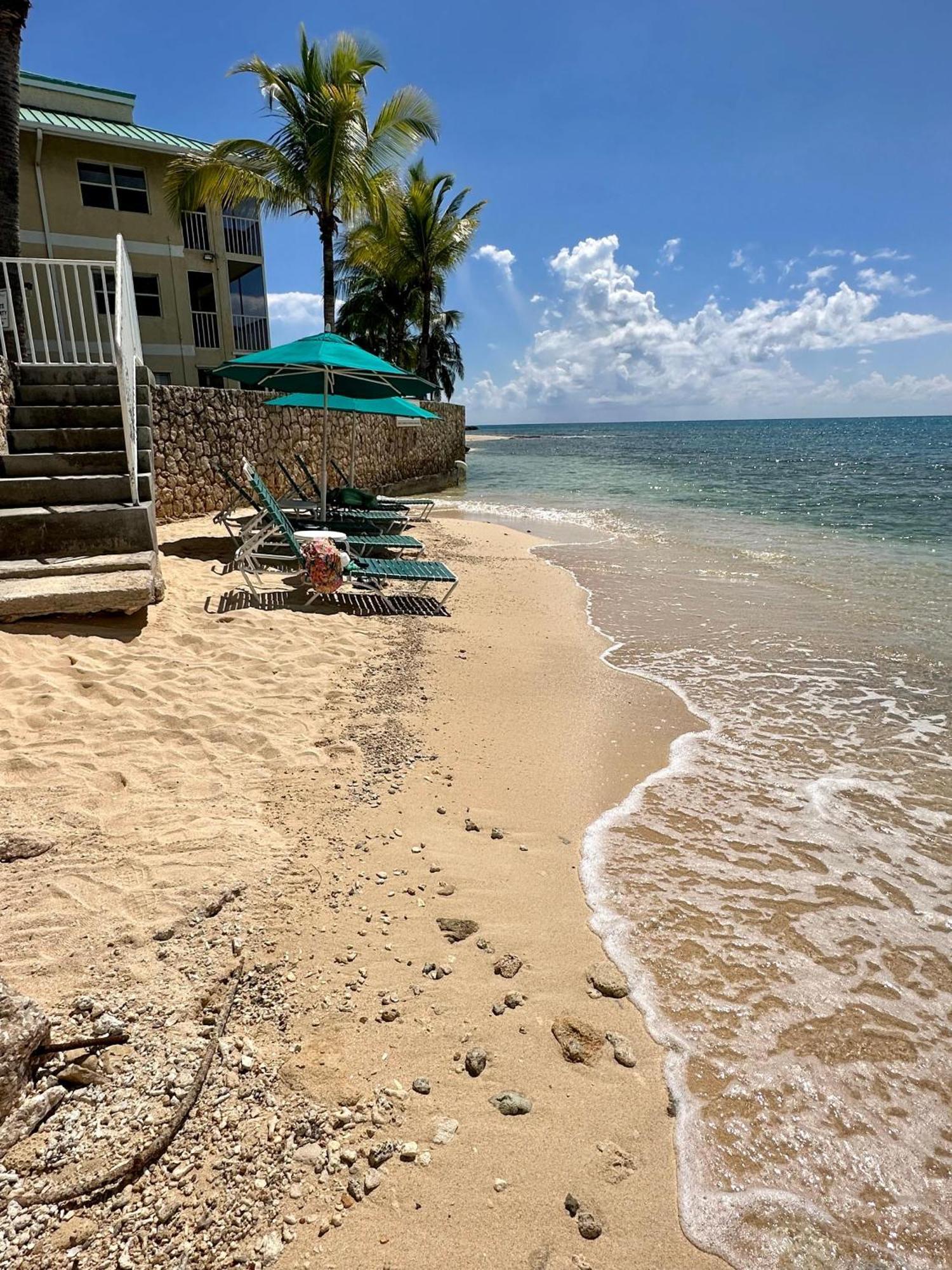 Plantation Village #37 Condo Seven Mile Beach Exterior photo